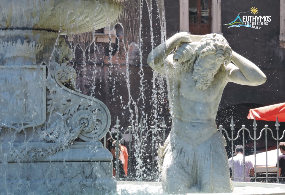 Catania - Fontana Amenano e Peschiera